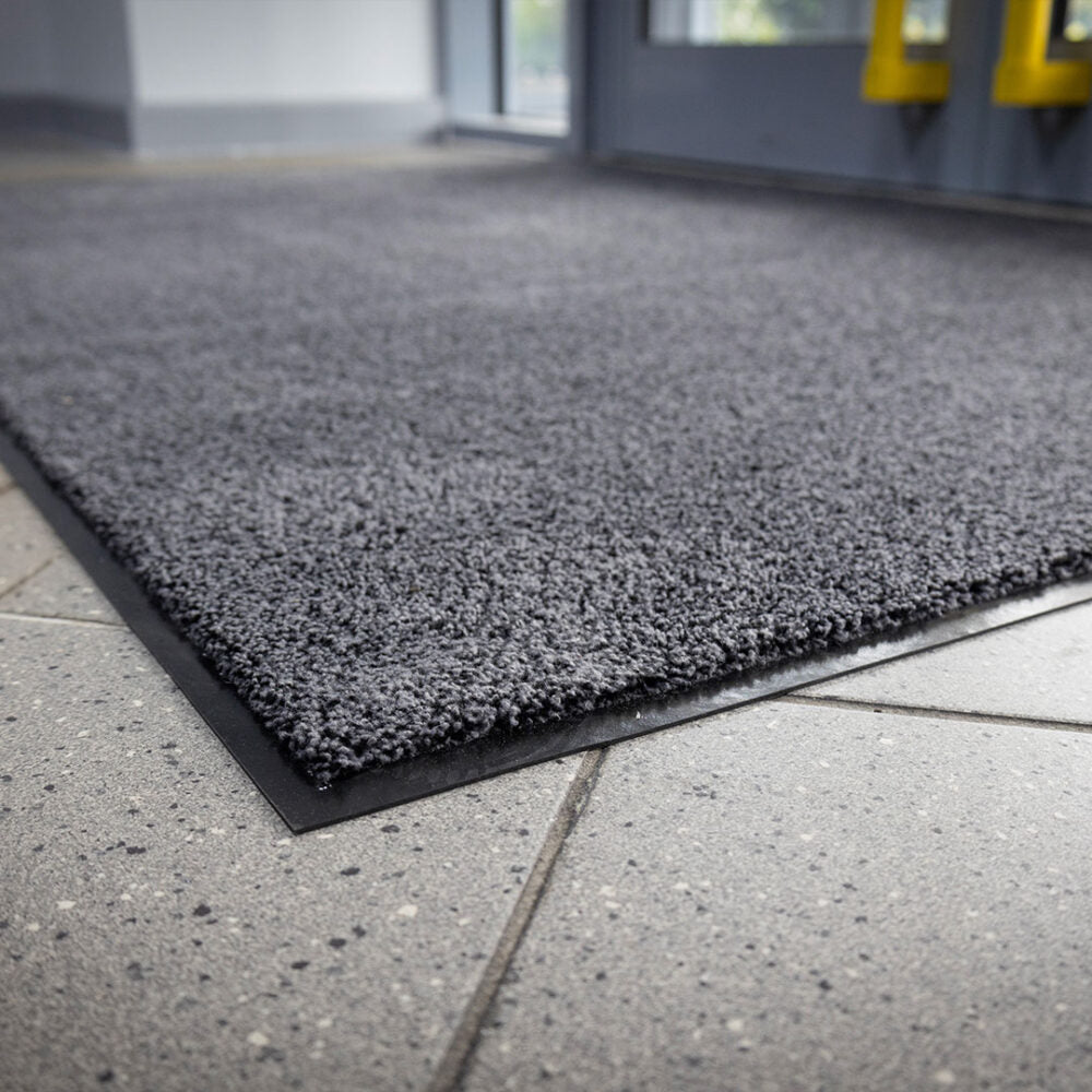 Tapis Enviro-Plush anthracite – détail de la bordure