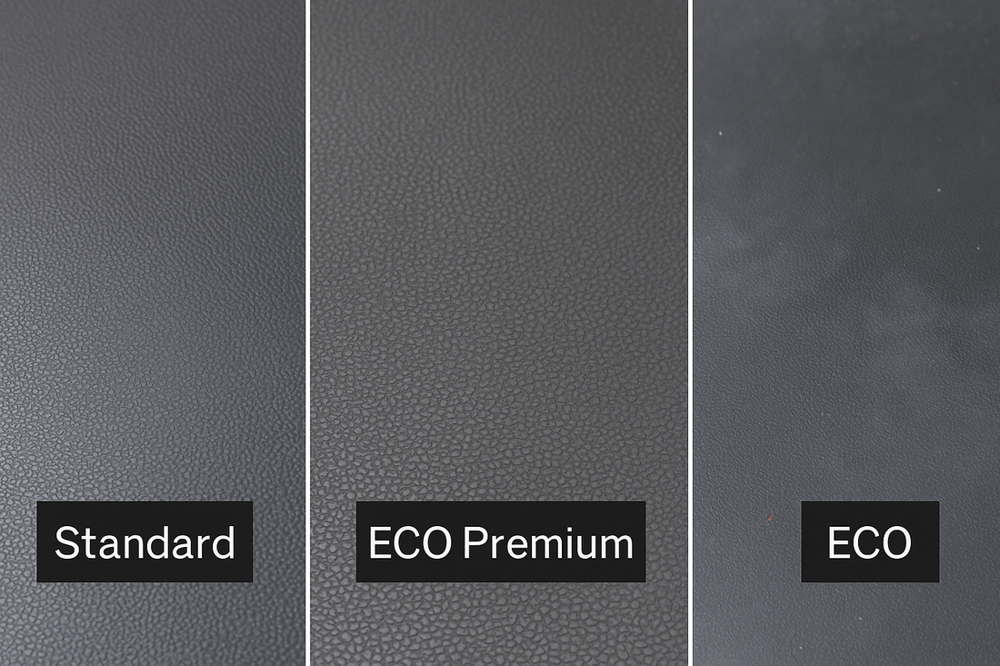 Comparaison des textures de dalles PVC Fortelock : Standard, ECO Premium et ECO, montrant les différences de surface entre les trois finitions.
