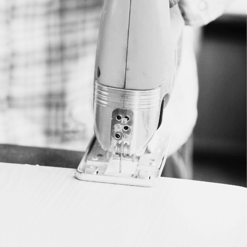 Image de l’article “Comment Couper des Dalles PVC Clipsables : Astuces et Méthodes” – Matted.fr