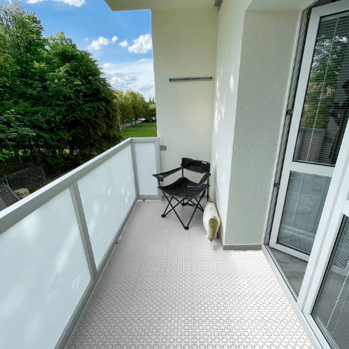 Hestra Classic 12 mm – sur un balcon