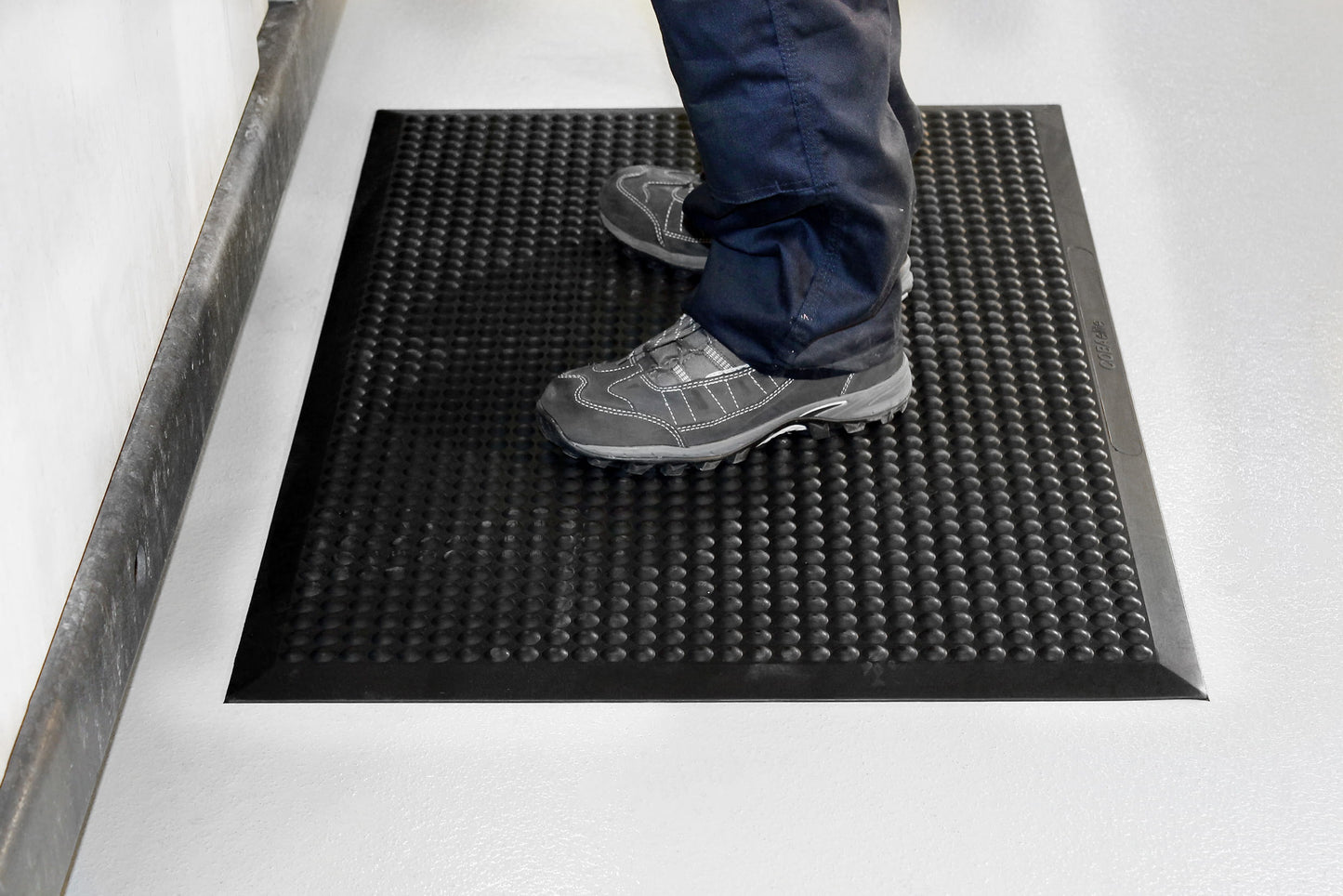 COBAelite® : Tapis anti-fatigue Premium Polyuréthane – Photo du produit Matted.fr