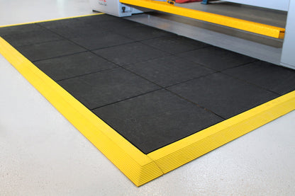 Fatigue-Step® Solid – Dalle anti-fatigue modulaire 18 mm à surface pleine (usage industriel)